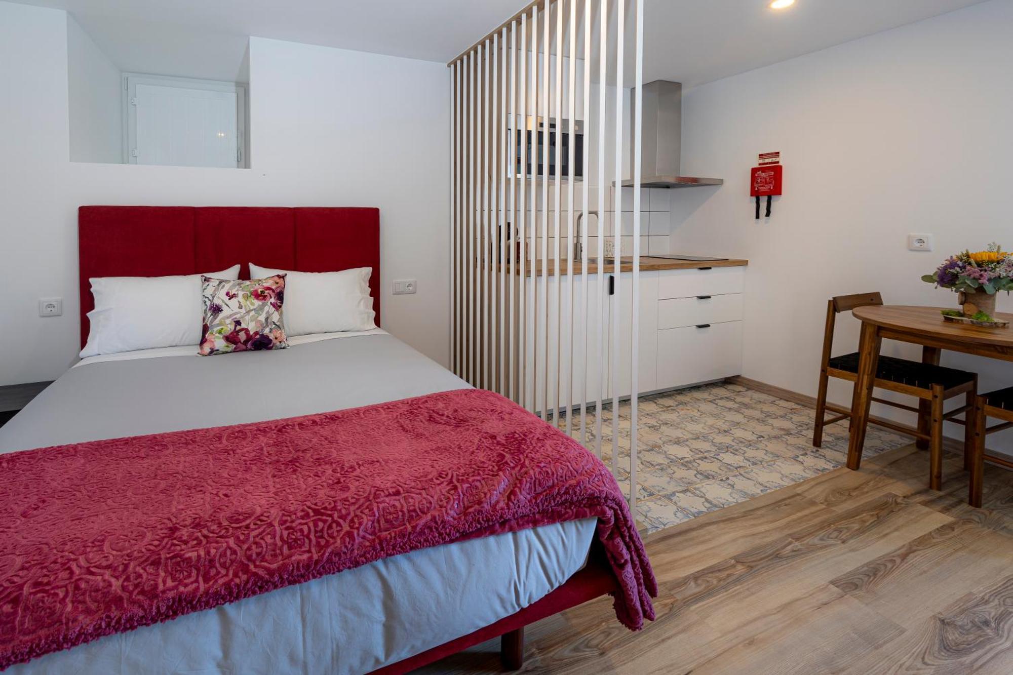 Cruzeiros Guest House, Piscina, Jacuzi, Grupos Tangil 外观 照片