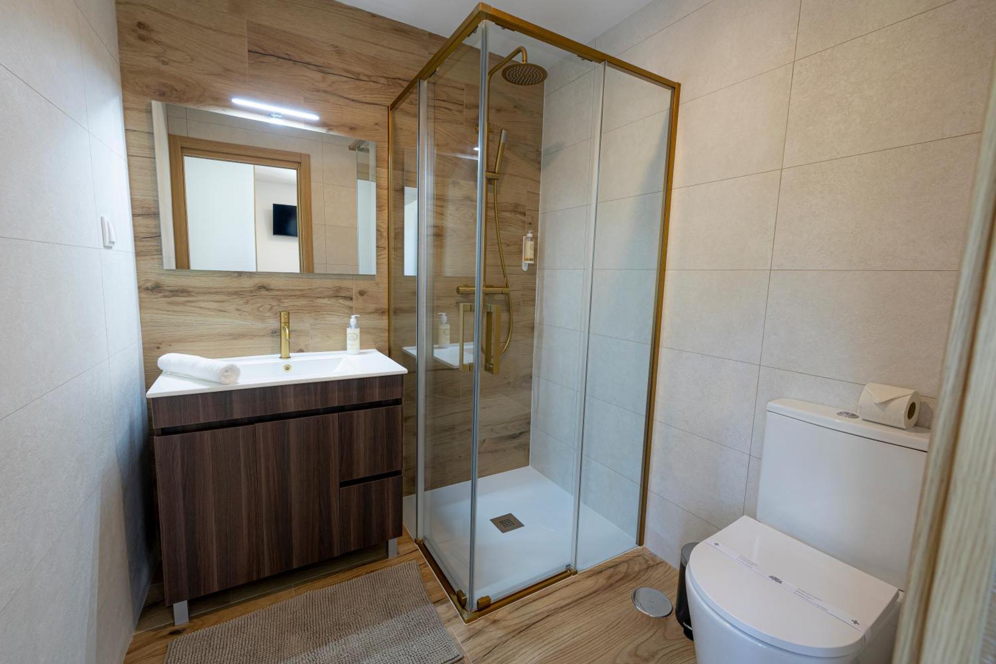 Cruzeiros Guest House, Piscina, Jacuzi, Grupos Tangil 外观 照片